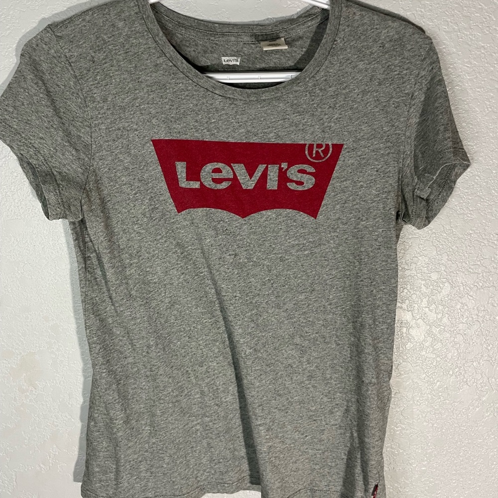 Levi’s shirt